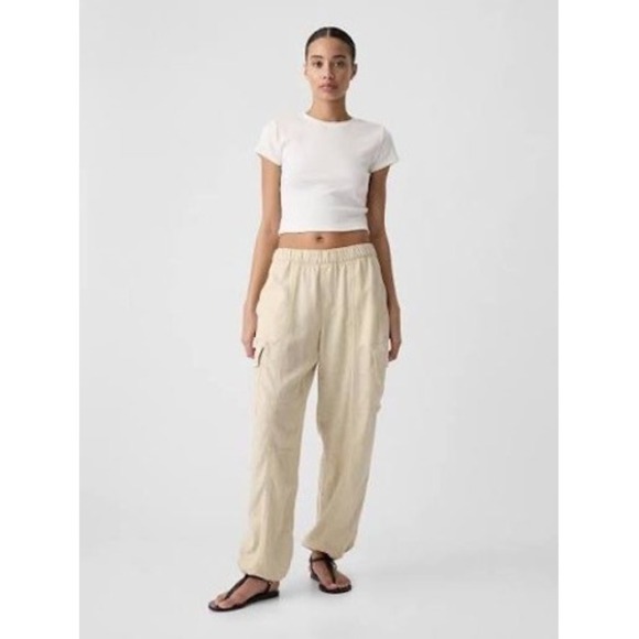 GAP Women's Cargo Pants Large Relaxed Elastic Waist Beige Utility Casual - Picture 1 of 5